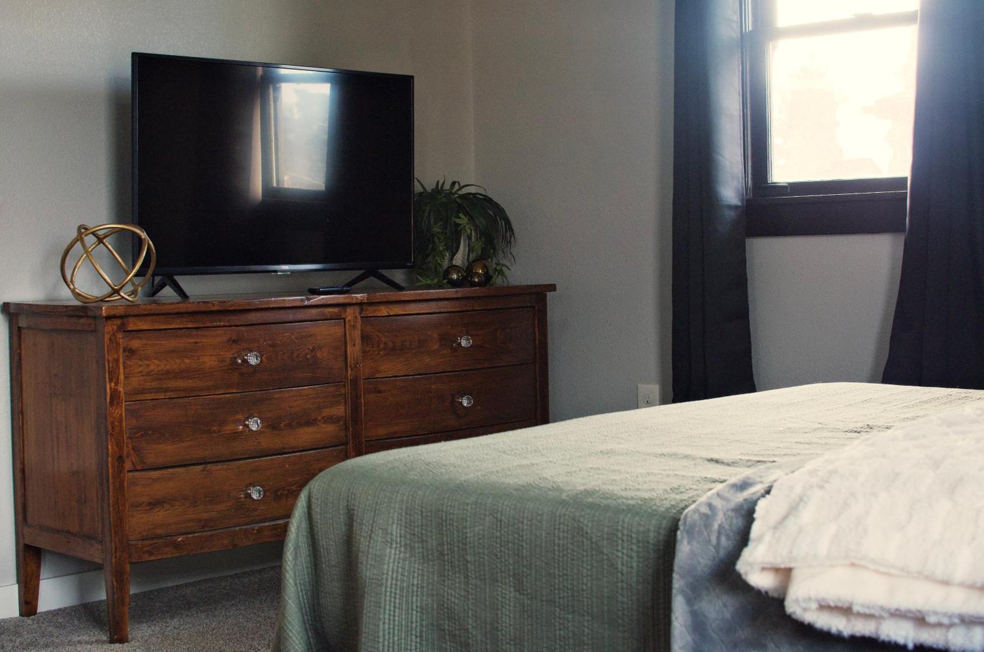 Apartment Downtown Vintage Modern Pnw Wineries Albany